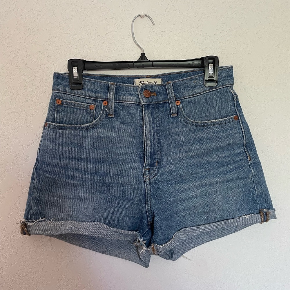 Madewell High-Rise Denim Shorts in Malden Wash, size 26 - Picture 2 of 5